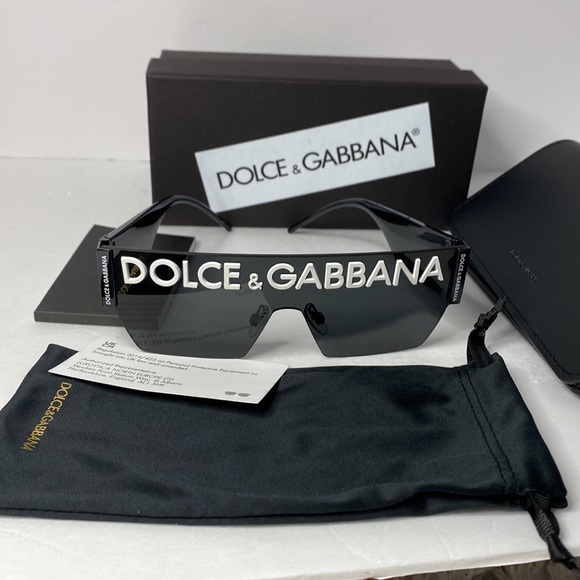 DOLCE & GABBANA DG2233 Oversized Sunglasses - Picture 15 of 16